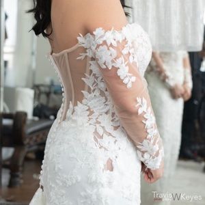 Enzoani ‘Naroza’ wedding dress